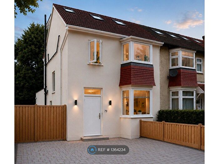 5 Bedroom Semi-Detached House To Rent In Queens Road, New Malden, KT3