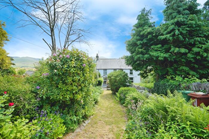 2 Bedroom Semi-Detached House For Sale In Coed Madog Road, Talysarn, Caernarfon, Gwynedd, LL54