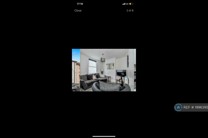 2 Bedroom Terraced House To Rent In Castle Road, Chatham, ME4