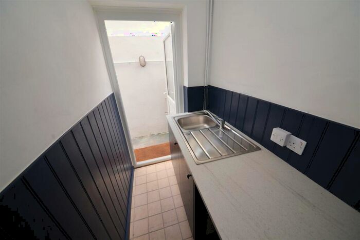 2 Bedroom Terraced House For Sale In Clareston Road, Tenby, SA70