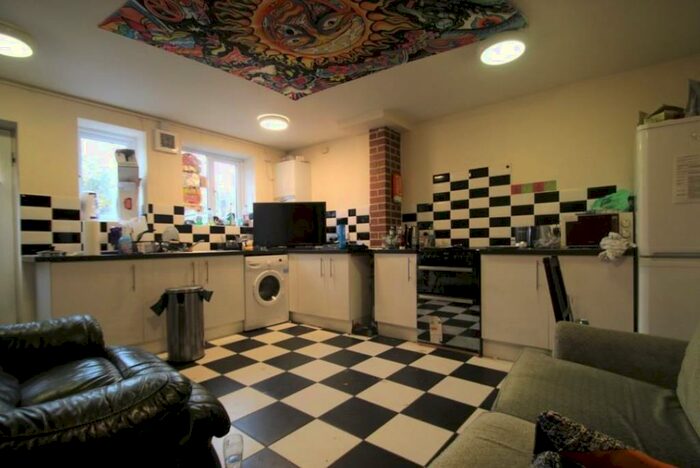 4 Bedroom Terraced House To Rent In Ridgefield Road, Oxford, Hmo Ready Sharers, OX4