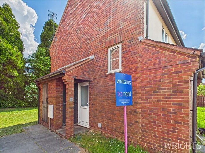 1 Bedroom Maisonette To Rent In Lincoln Close, Welwyn Garden City, AL7