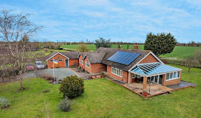 5 Bedroom Bungalow For Sale In Swilland, Ipswich, Suffolk, IP6