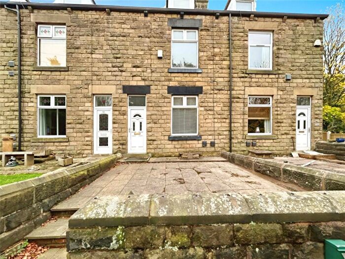 3 Bedroom Terraced House To Rent In Warren Lane, Chapeltown, Sheffield, S35