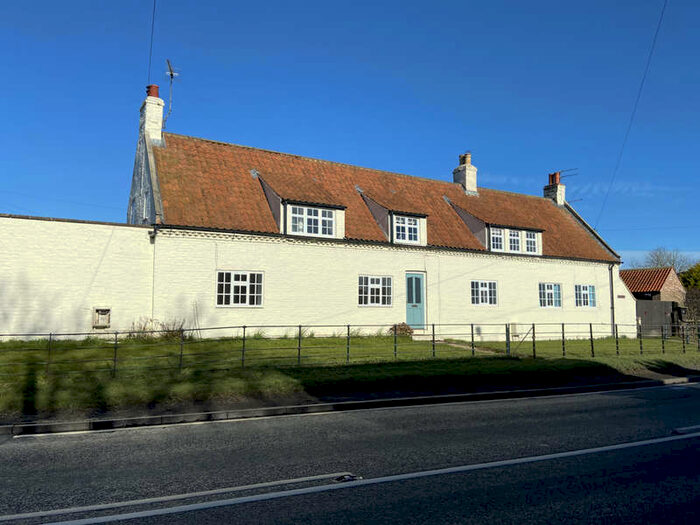 2 Bedroom House To Rent In Manor Cottages, Main Street, Burton Agnes, YO25