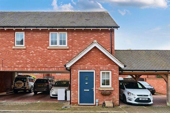 2 Bedroom Flat For Sale In Horwood Way, Harrietsham, Maidstone, ME17
