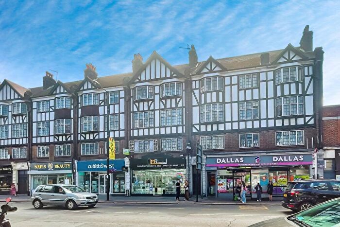 2 Bedroom Flat For Sale In Brighton Road, Purley, CR8