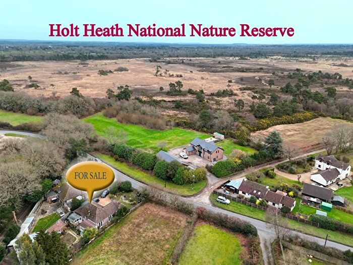 3 Bedroom Detached Bungalow For Sale In Holt Road, Mannington, Wimborne, BH21