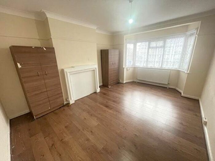 2 Bedroom Flat To Rent In Sandringham Court Alexandra Avenue, Harrow, Middlesex, HA2