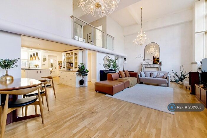 3 Bedroom Flat To Rent In Hale Street, London, E14