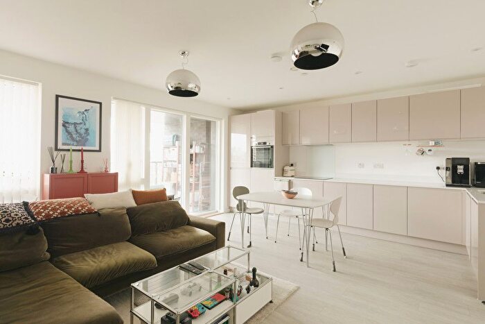 2 Bedroom Flat For Sale In Pomeroy Street, New Cross, SE14