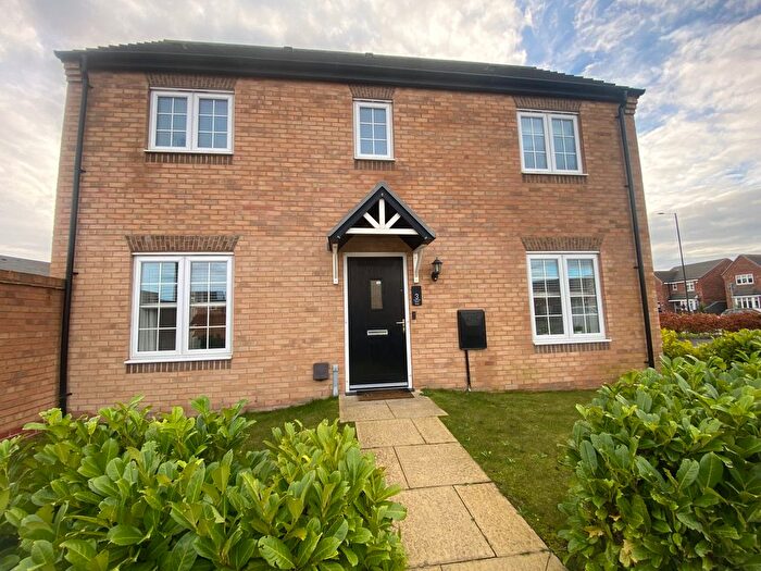 3 Bedroom Property To Rent In Hewer Close, New Rossington, Doncaster, DN11