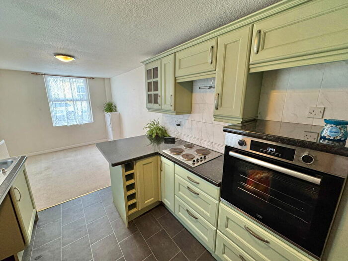 3 Bedroom Terraced House For Sale In Bayswater Road, Plymouth, PL1