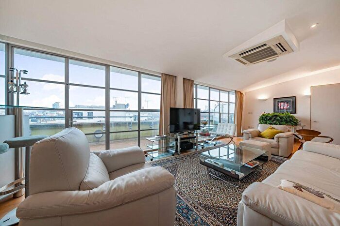 3 Bedroom Flat For Sale In Farm Lane, London, SW6