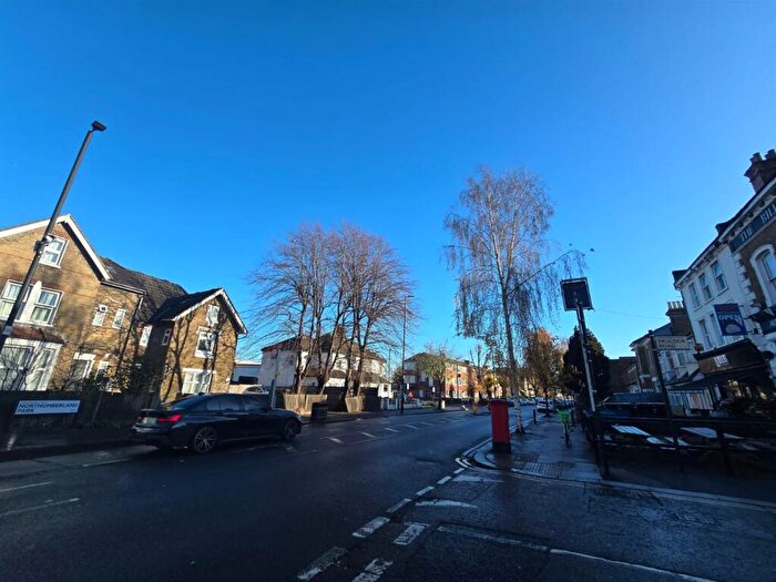 2 Bedroom Flat To Rent In Northumberland Park, N17