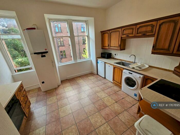 2 Bedroom Flat To Rent In Dunn Street, Clydebank, G81