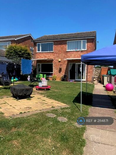 4 Bedroom Detached House To Rent In Peartree Walk, Yaxley, Peterborough, PE7