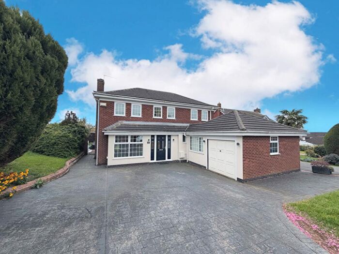 4 Bedroom Detached House For Sale In Caversfield Close, Derby, DE23