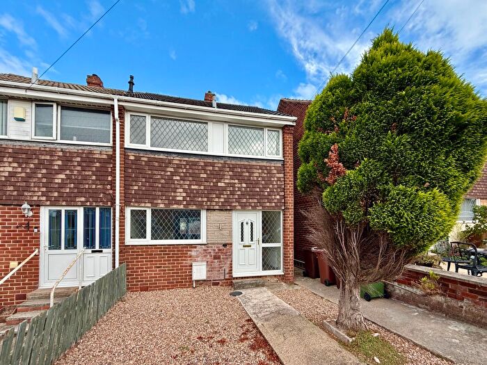 3 Bedroom Town House To Rent In Moor Avenue, Stanley, Wakefield, West Yorkshire, WF3