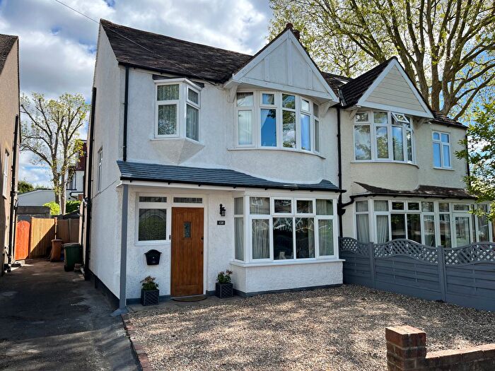 3 Bedroom Semi-Detached House For Sale In Demesne Road, Wallington, SM6