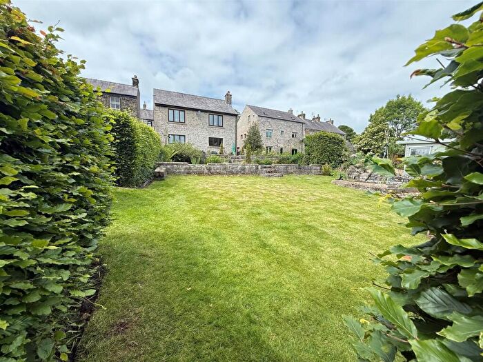 3 Bedroom Detached House For Sale In Sherwood Road, Tideswell, Buxton, SK17