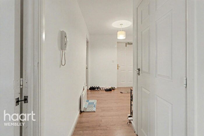 2 Bedroom Flat For Sale In Forty Lane, Wembley, HA9