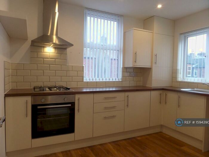 2 Bedroom Flat To Rent In Ashdale Road, Waterloo, Liverpool, L22