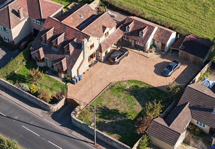 6 Bedroom Detached House For Sale In Sandridge Common, Melksham, SN12