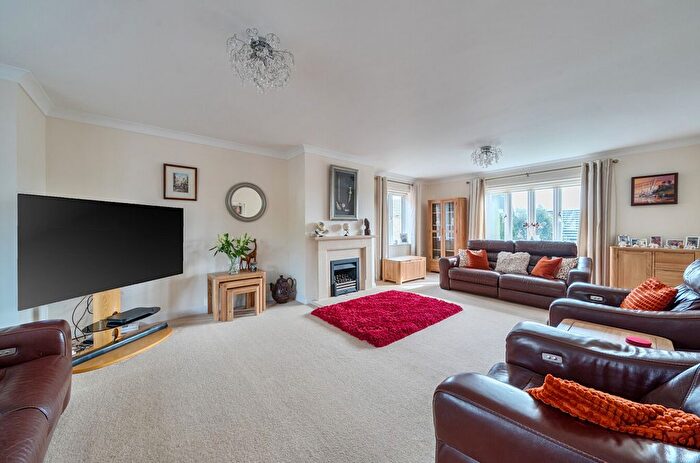 5 Bedroom Detached House For Sale In Langham Place, Wincanton, BA9