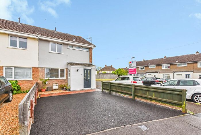 3 Bedroom End Of Terrace House For Sale In Westfield Road, Frome, BA11