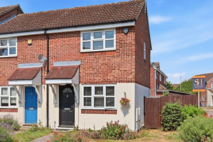1 Bedroom End Of Terrace House For Sale In Sussex Way, Billericay, CM12