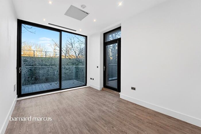 1 Bedroom Apartment For Sale In Gwynne Road, London, SW11