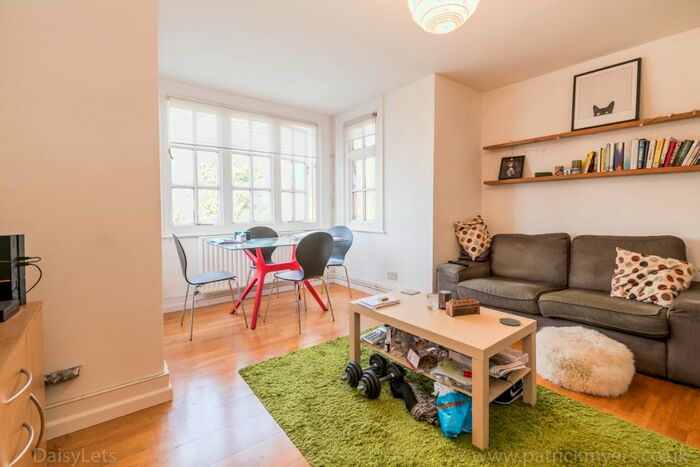 1 Bedroom Flat To Rent In Herne Hill, Herne Hill, London, SE24