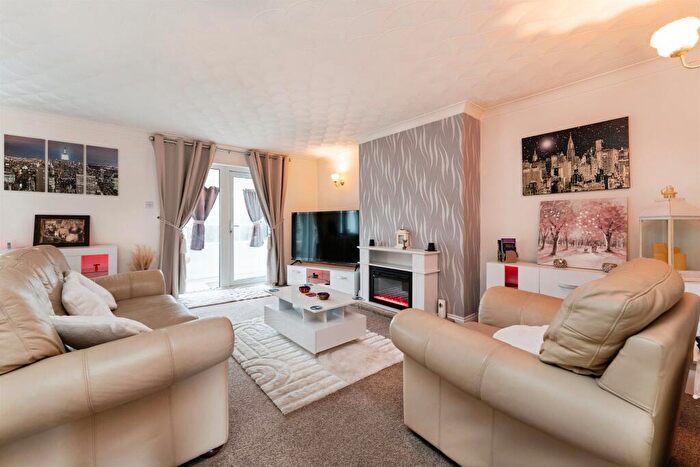 3 Bedroom Detached Bungalow For Sale In Miller Close, Doddington, March, PE15