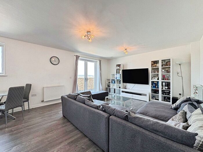 2 Bedroom Flat For Sale In Coxwell Boulevard, London, NW9