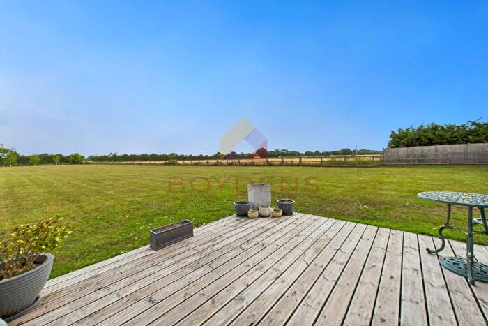 2 Bedroom Bungalow To Rent In Cranes Lane, Kelvedon, CO5