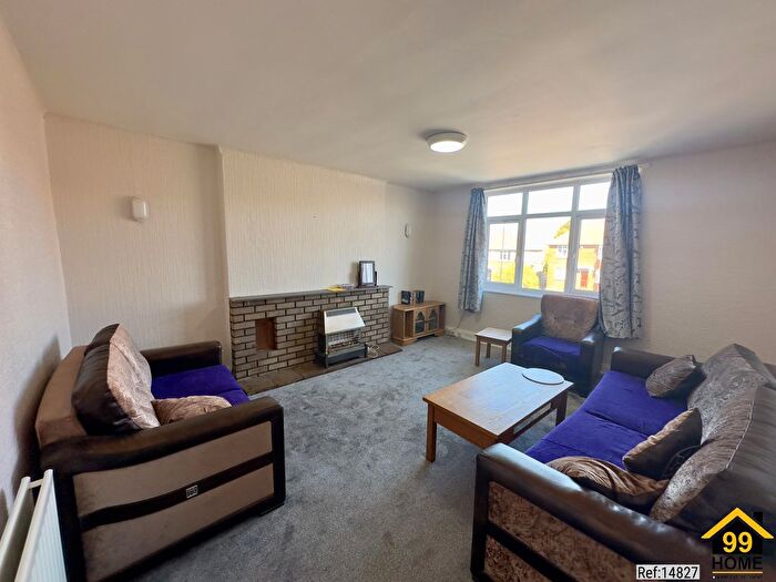 4 Bedroom Flat To Rent In Great North Road, Gosforth, England, NE3