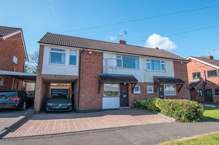 4 Bedroom Semi-Detached House To Rent In Clovelly Road, Glenfield, LE3