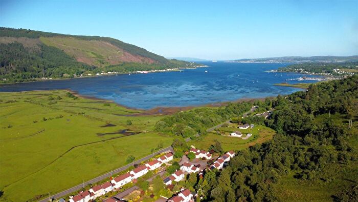 4 Bedroom Terraced House For Sale In Sandhaven, Sandbank, Dunoon, PA23