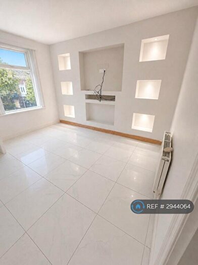 2 Bedroom Terraced House To Rent In Nashville Terrace, Keighley, BD22