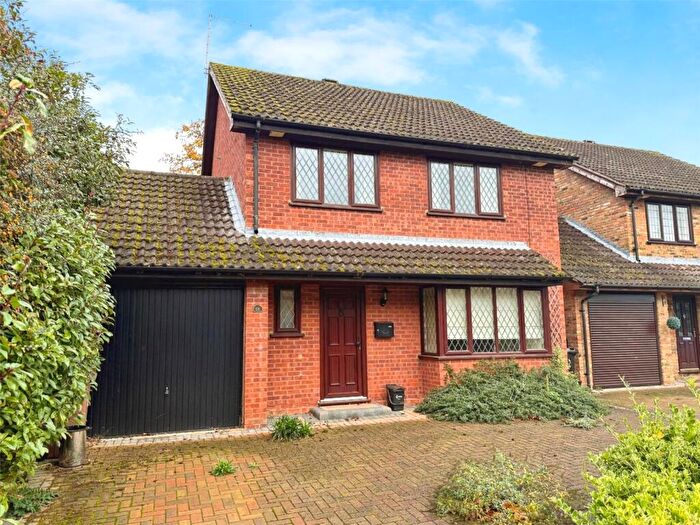 4 Bedroom Detached House For Sale In Fir Cottage Road, Finchampstead, Wokingham, RG40