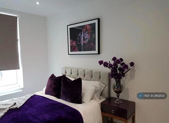 2 Bedroom Flat To Rent In Central Road, Stanford-Le-Hope, SS17