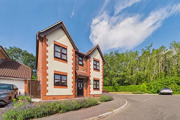 4 Bedroom Detached House To Rent In Moorhen Drive, Lower Earley, Reading, Berkshire, RG6