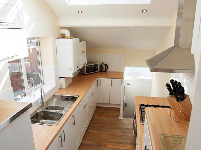 6 Bedroom Maisonette To Rent In Helmsley Road, Sandyford, Newcastle Upon Tyne, NE2