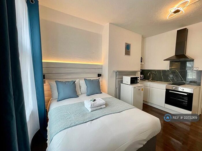 Studio To Rent In Westbourne, Dorset, BH4