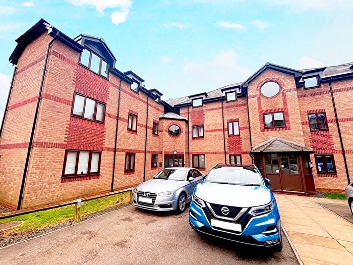 2 Bedroom Flat To Rent In Whitley Mead, Bristol, BS34