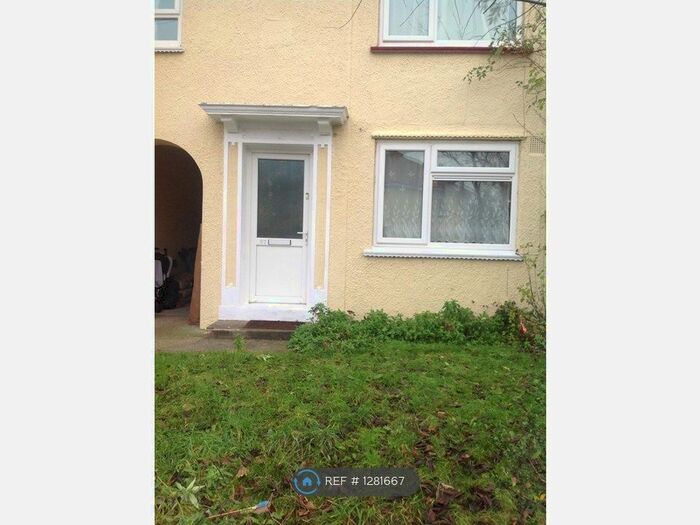 3 Bedroom Terraced House To Rent In Princes Road, Gravesend, Kent. DA12
