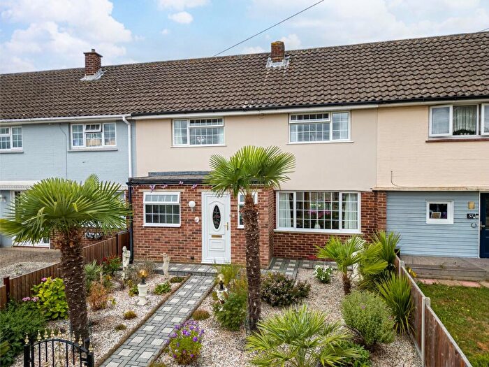 3 Bedroom Terraced House For Sale In Scott Road, Gravesend, Kent, DA12