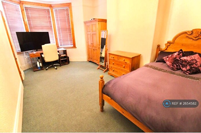 6 Bedroom Terraced House To Rent In Shortridge Terrace, Newcastle Upon Tyne, NE2