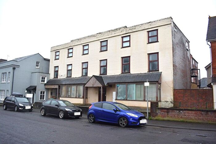 1 Bedroom Flat To Rent In Central Yeovil, Somerset, BA20